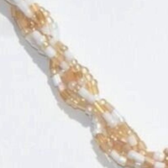 Handmade Gold Round Oyster Shell Necklace - Picture 3 of 3